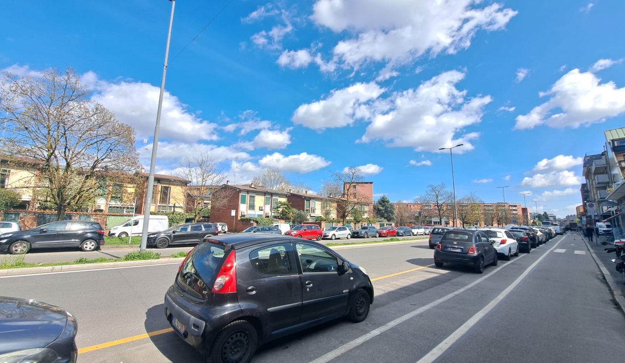 f3273090-597b-4293-93f6-38cfbe17b128