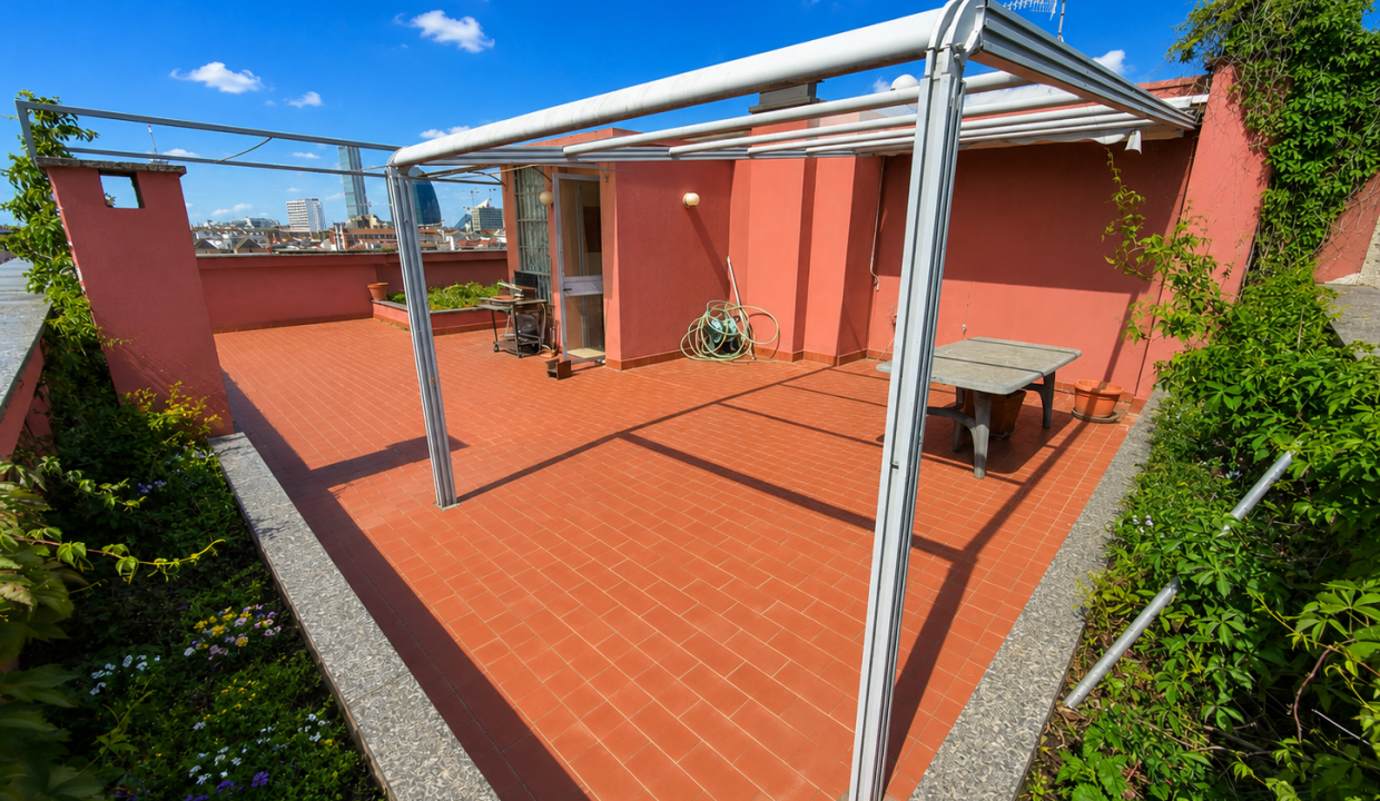19 ATTICO ESCLUSIVO IN ZONA PAOLO SARPI (11)