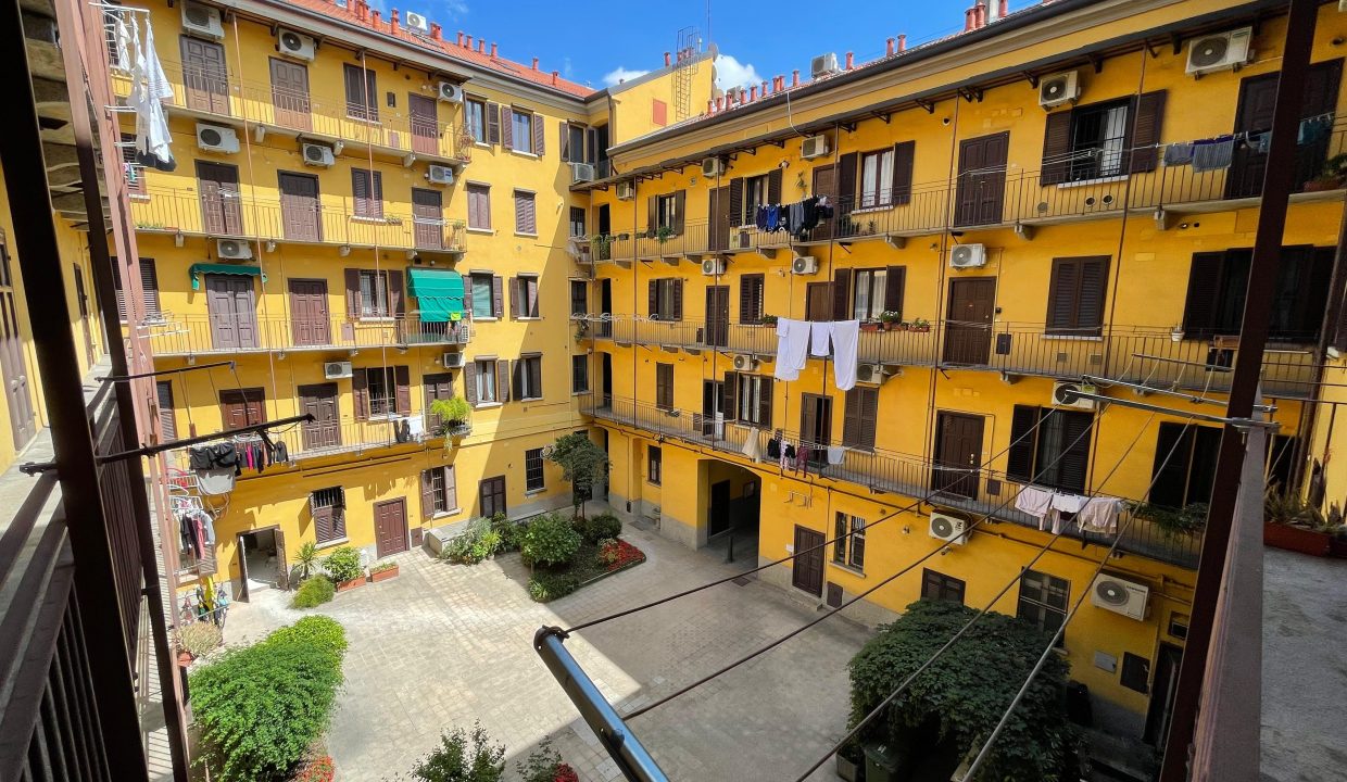 MONOLOCALE ARREDATO ZONA LORETO (13)