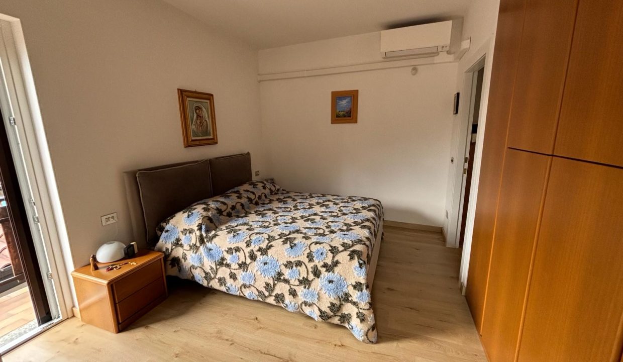 TRILOCALE A MANDELLO CON BALCONE