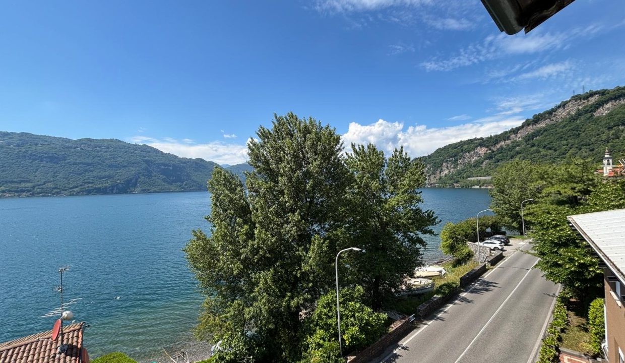 BILOCALE A MANDELLO DEL LARIO VISTA LAGO