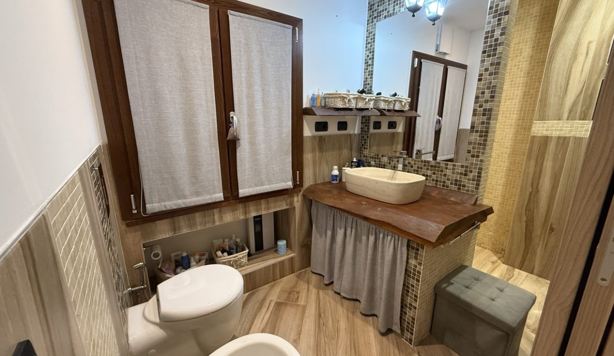 Quadrilocale con piscina galbiate (8)