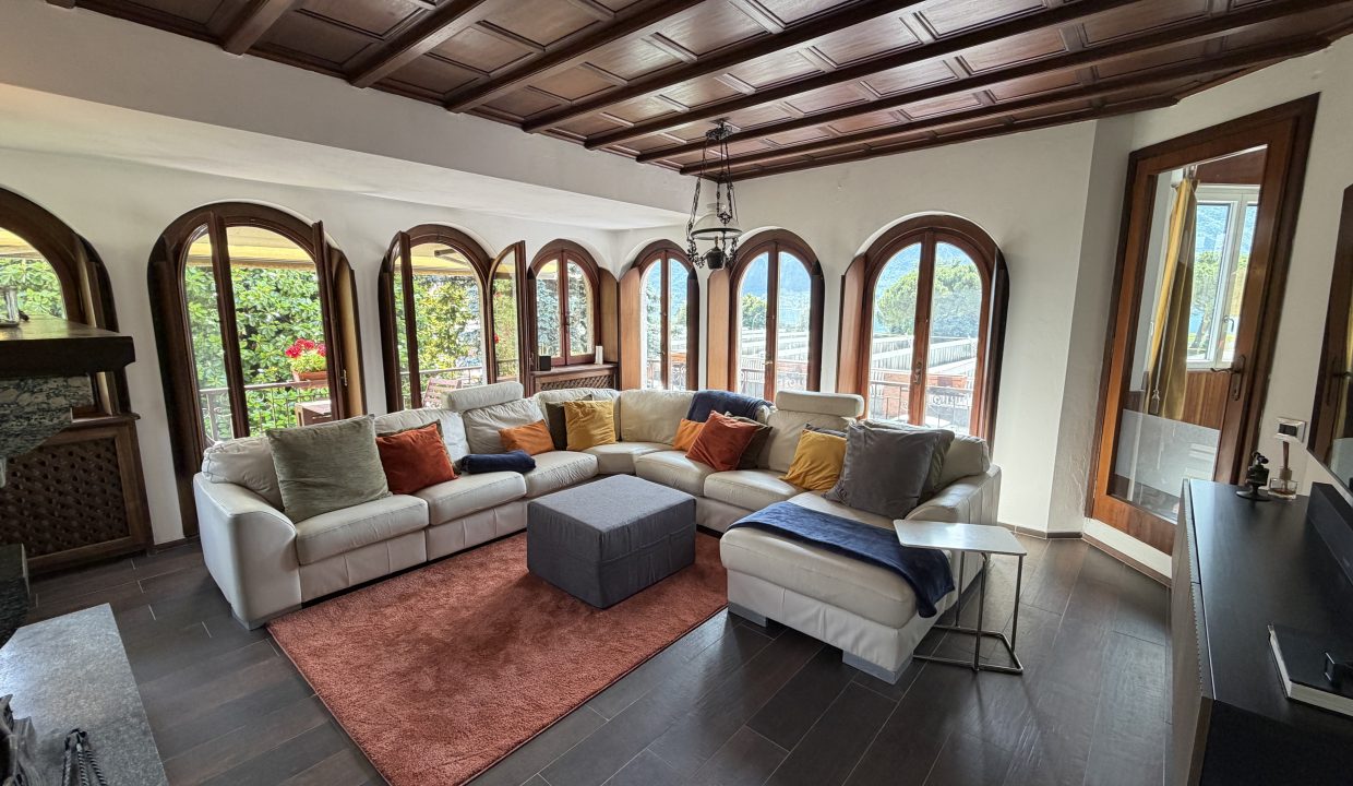 VILLA MANDELLO VISTA LAGO (36)