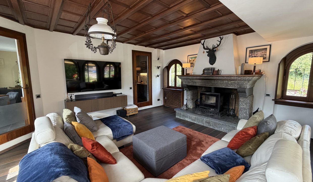 VILLA MANDELLO VISTA LAGO (38)
