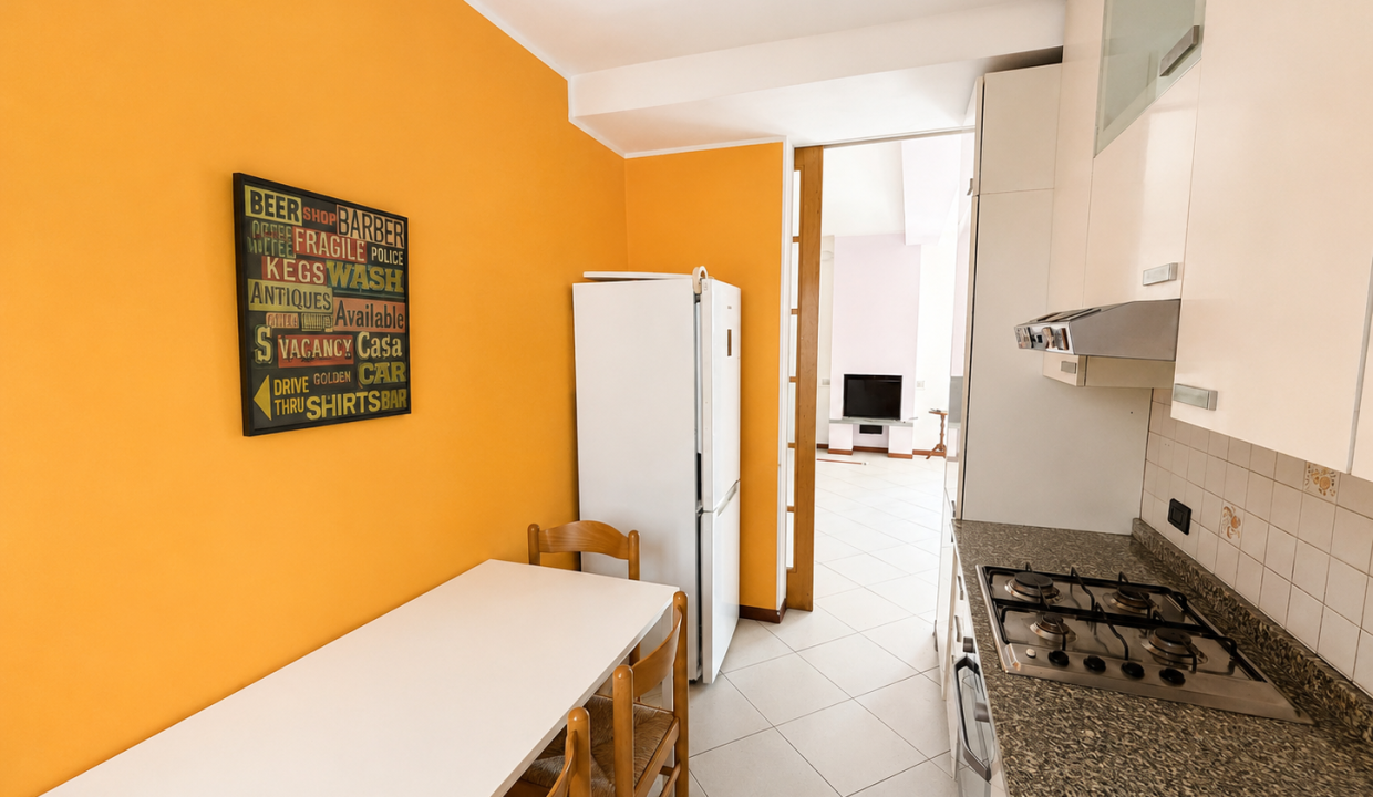 TRILOCALE AD ABBADIA LARIANA CON BALCONE 07