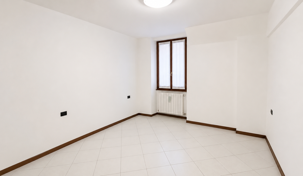 TRILOCALE AD ABBADIA LARIANA CON BALCONE 08