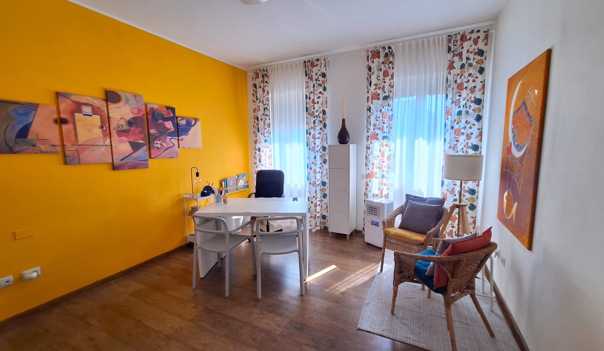 UFFICIO LECCO ZONA TURATI BALCONE
