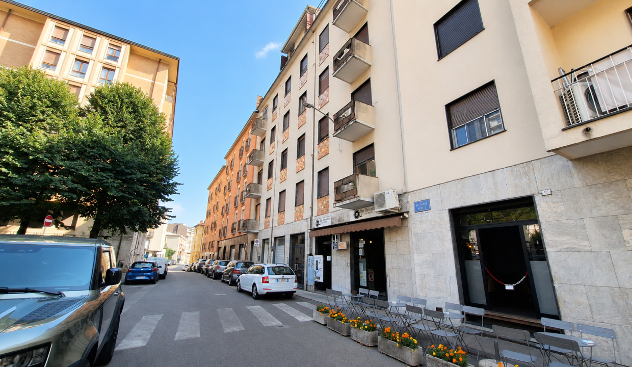 UFFICIO LECCO ZONA TURATI BALCONE FACCIATA