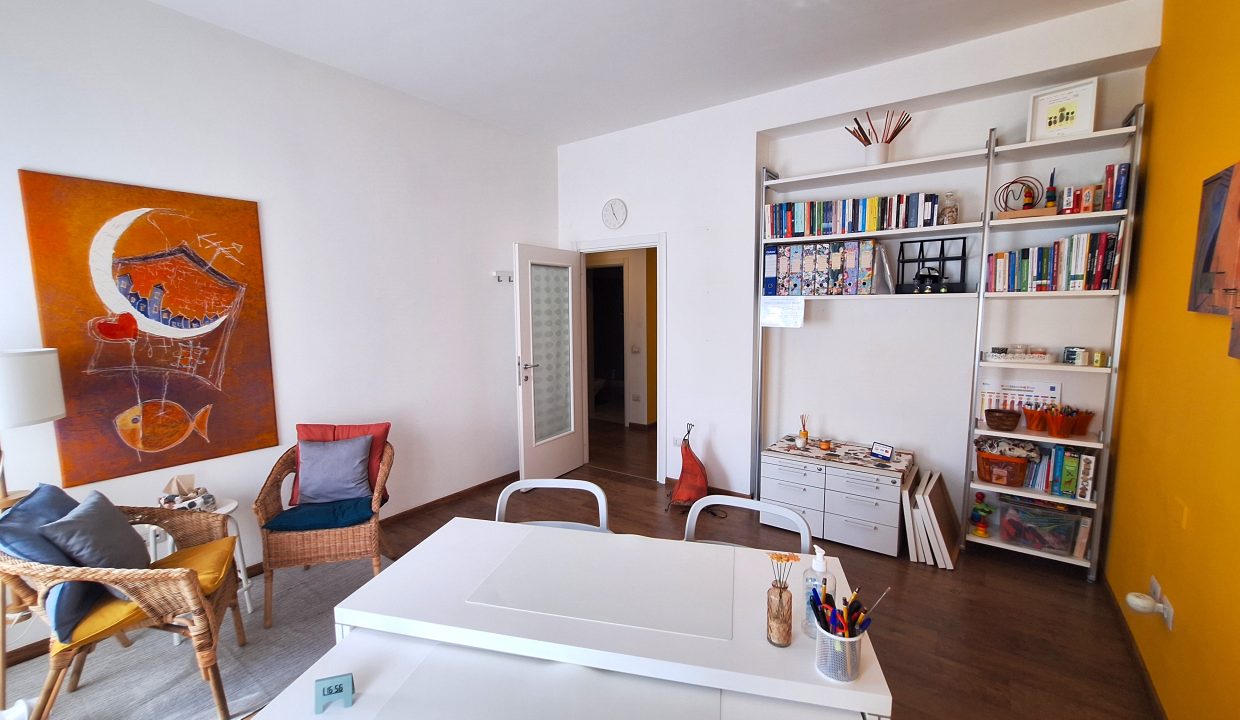 UFFICIO LECCO ZONA TURATI BALCONE ufficio 3