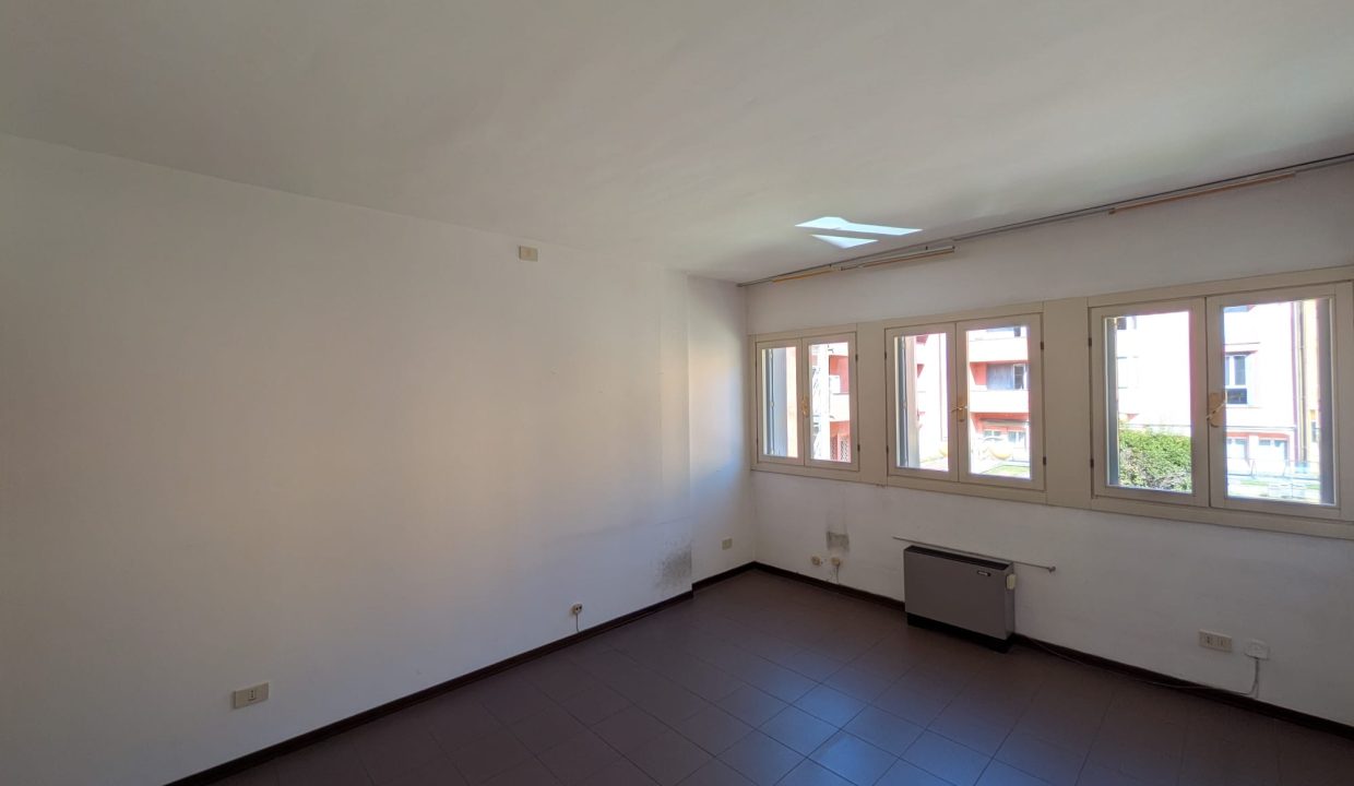 interno 9