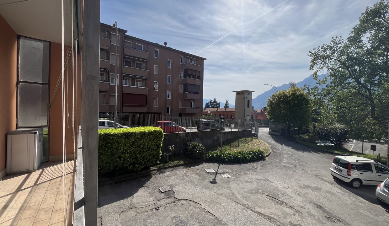 04,5 BILOCALE CON BALCONE LECCO BELLEDO