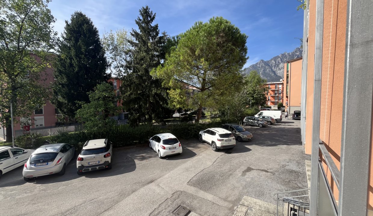 07,4 BILOCALE CON BALCONE LECCO BELLEDO