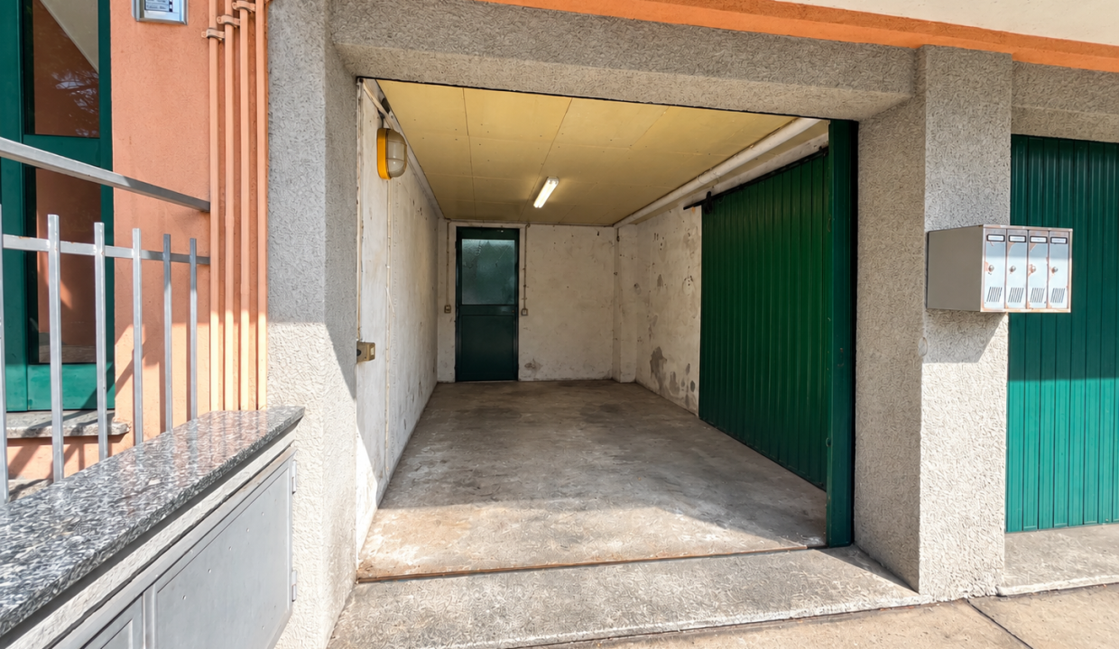 17 BILOCALE CON BALCONE LECCO BELLEDO