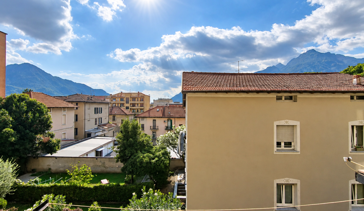17 BILOCALE CON BALCONI A LECCO ZONA VIALE TURATI