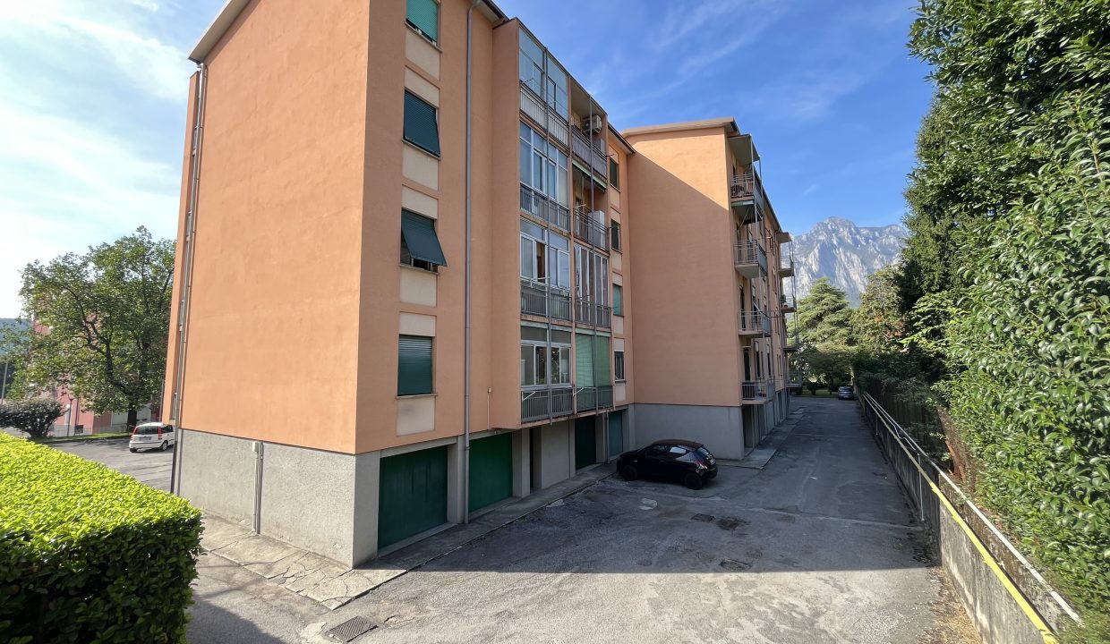 18 BILOCALE CON BALCONE LECCO BELLEDO
