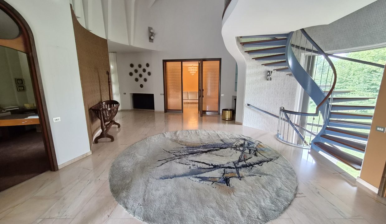 VILLA SIGNORILE CON GIARDINO BULCIAGO 17