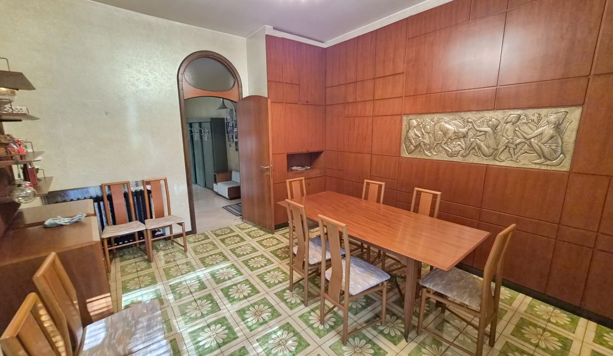 VILLA SIGNORILE CON GIARDINO BULCIAGO 24
